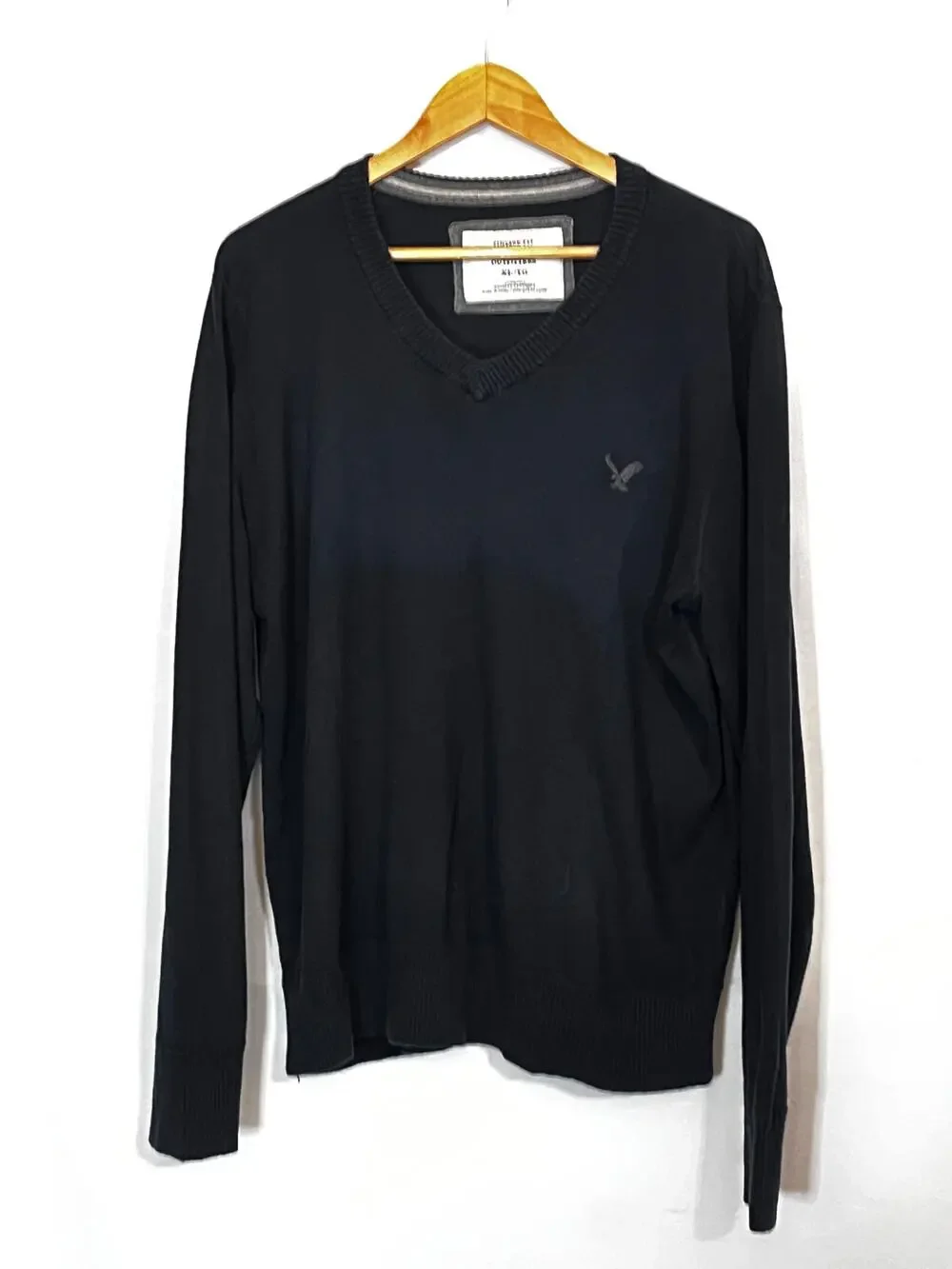 American Eagle Outfitters Pullover Black Sweater XL Pre-Owned with faded area